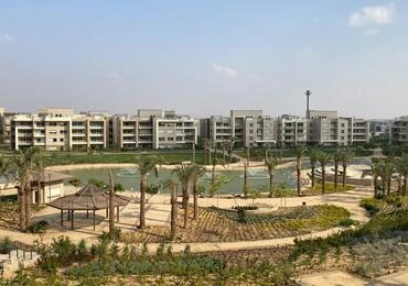 شقة متشطبة للبيع فى كمبوند نيو جيزة